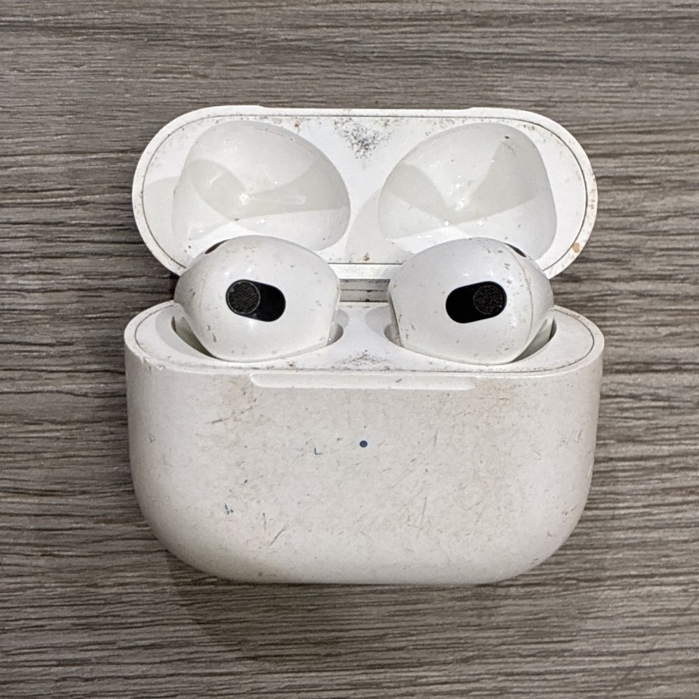 GENUINE Apple AirPods 3rd Gen Magsafe Case Charger (A2564) See Description - Picture 4 of 4